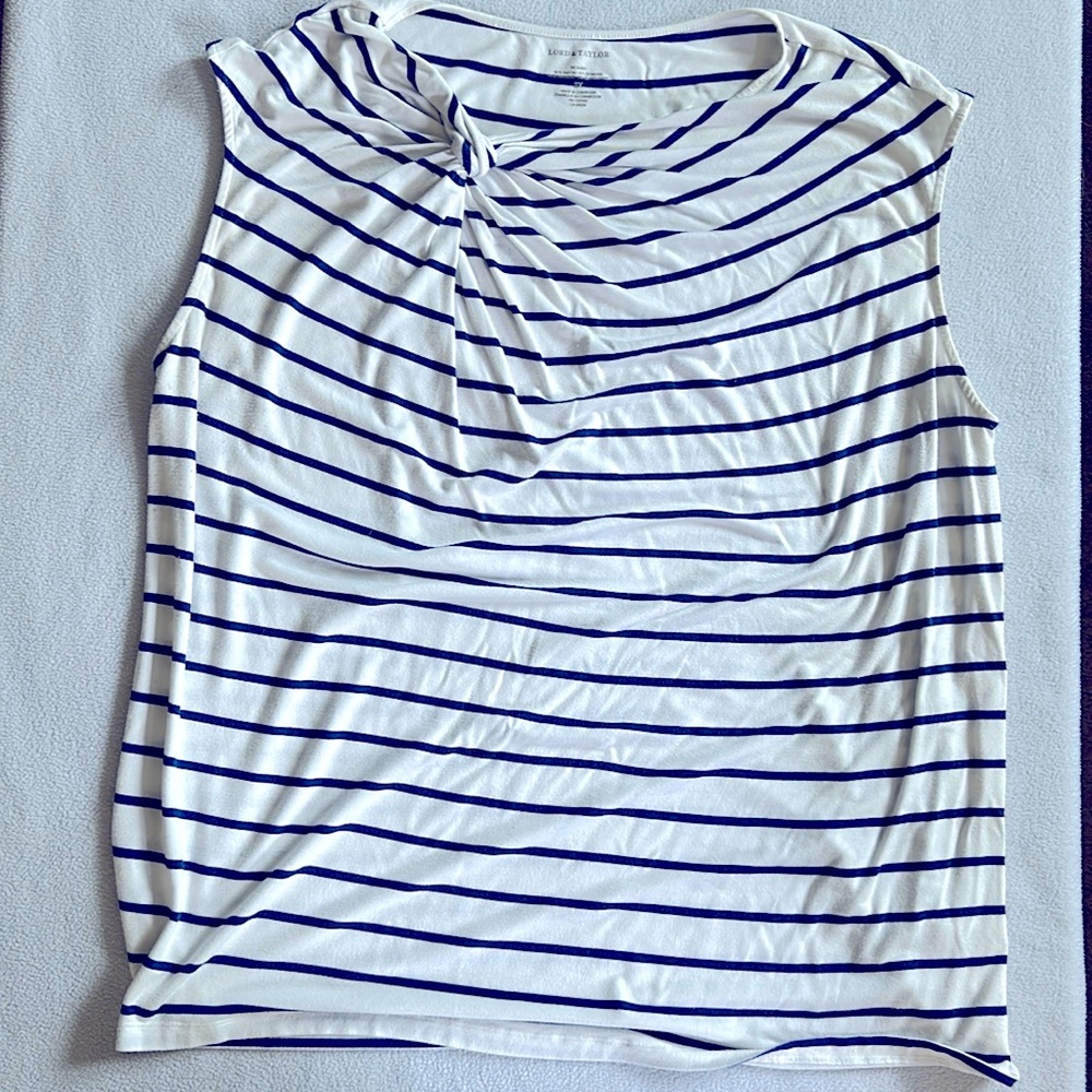 Lord & Taylor Scoop Neck Tank - 2X